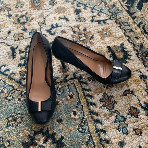 Black Tommy Hilfiger Bow Heels - Picture 2 of 6